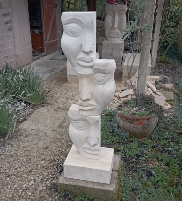 3 Female Heads 