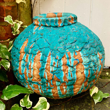 Moon jar